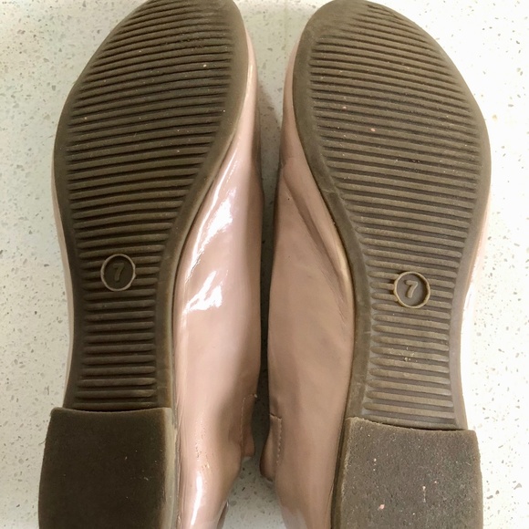 Mossimo shiny beige ballet flats size 7 - Picture 5 of 5